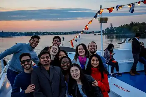 Master international marketing apply for international students
