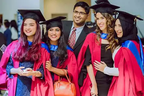 bachelor human resources management admission