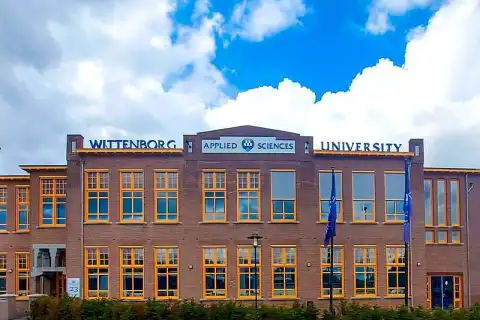 Bachelor Logistics International Trade Wittenborg University