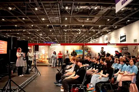 bachelor computer games technology review