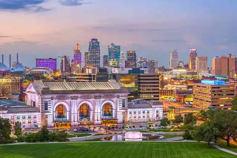 bachelor business administration management kansas city