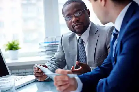 bachelor human resources online review