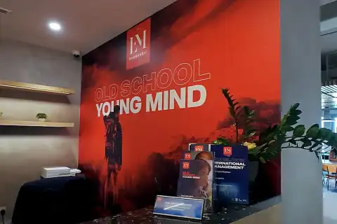 bachelor international management logistics port management degree