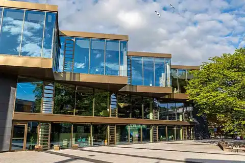 master international accounting finance pre-masters tuition fees