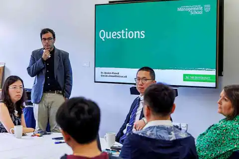 bachelor journalism studies international foundation degree