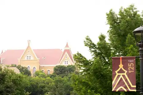 bachelor public relations admission