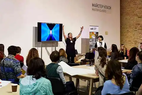 bachelor textile design review