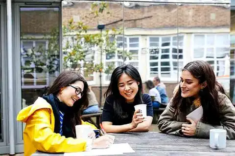 bachelor jewellery design united kingdom