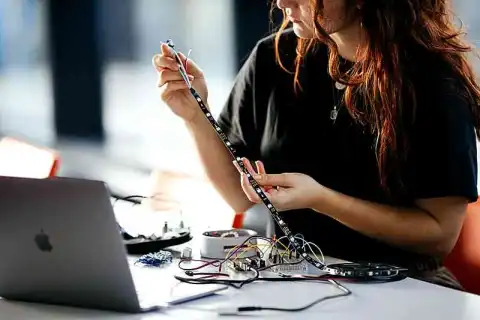 bachelor fashion management university of the arts london