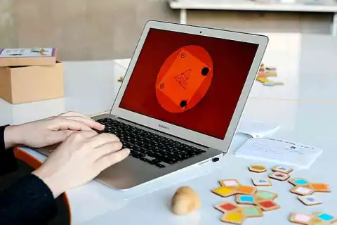 bachelor music production review