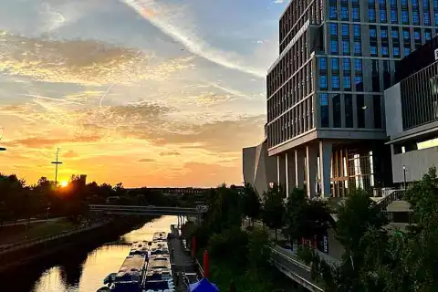 bachelor fashion contour united kingdom