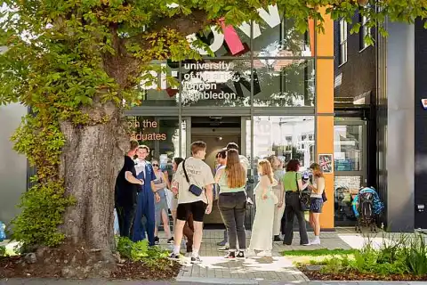 бакалавриат товарный менеджмент в сфере моды стоимость обучения