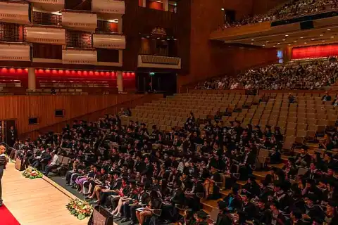 bachelor creative direction for fashion university of the arts london