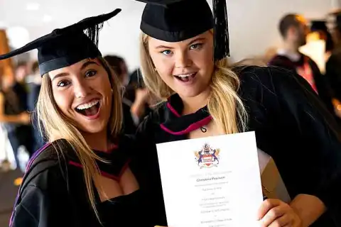 bachelor fashion public relations communication review