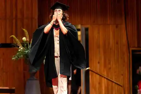 bachelor psychology fashion review