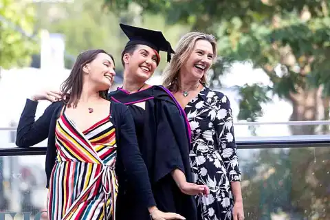 bachelor graphic design communication admission