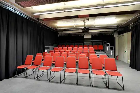 bachelor design art direction university of the arts london