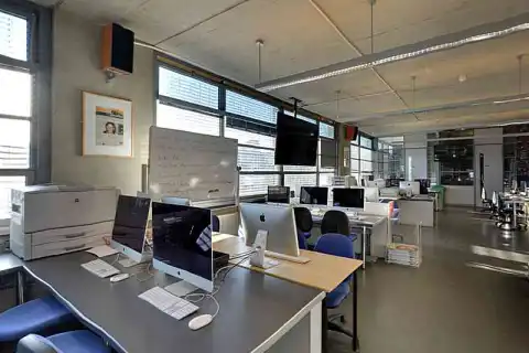 bachelor graphic media design degree