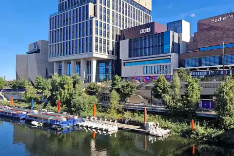 master fashion design managements admission