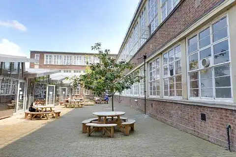 бакалавриат костюм для театра кино степень