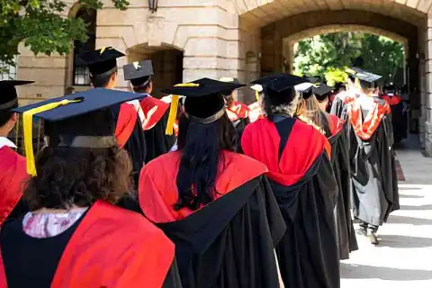 bachelor psychological behavioural sciences degree