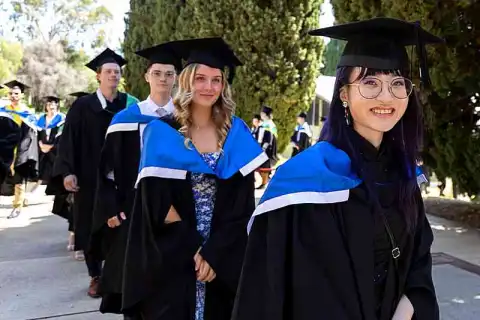bachelor zoology perth